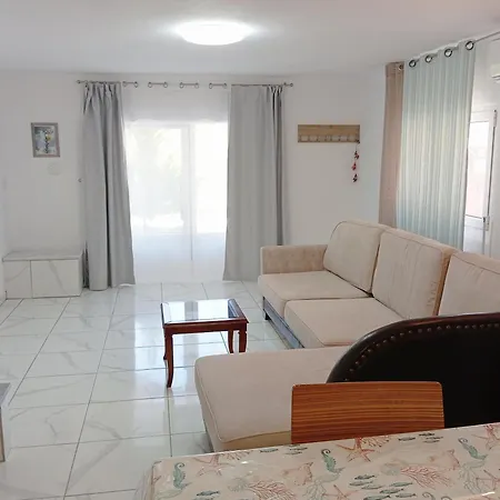 Cozy Eleftheroupoli
